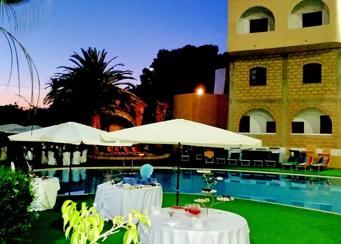 Hotel Akrabello