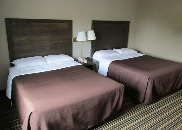 Woodfield Inn And Suites
