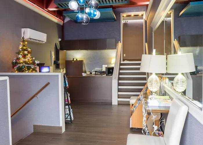 Kalika Hotel