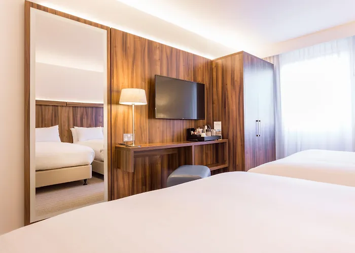Courtyard By Marriott Glasgow Airport
