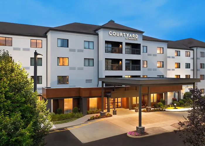 Courtyard By Marriott Danbury