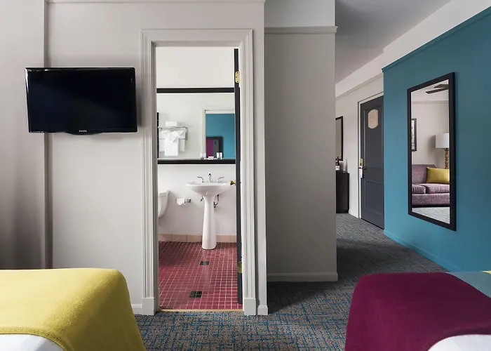 City Suites Hotel