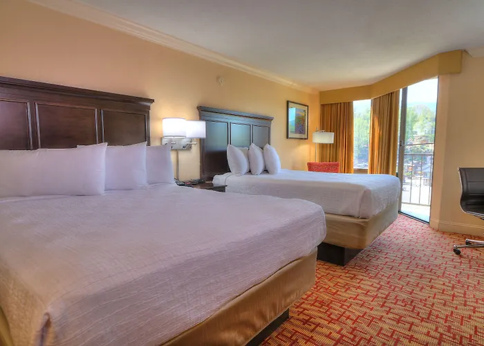 Edgewater Hotel And Conference Center