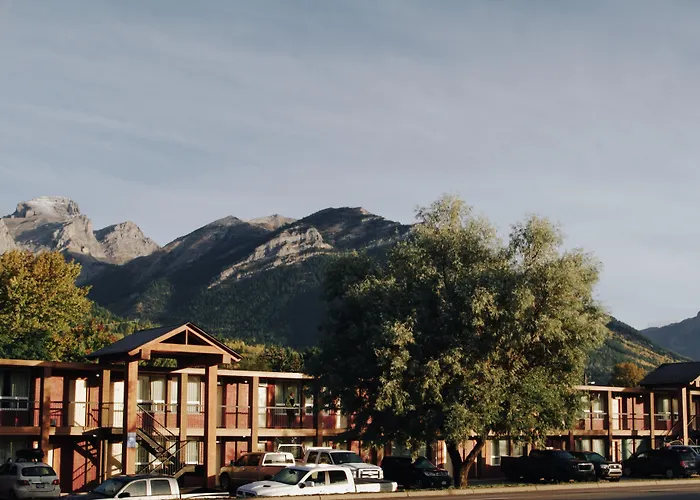 Canadas Best Value Inn And Suites Fernie