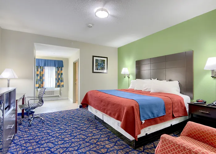 Rodeway Inn & Suites