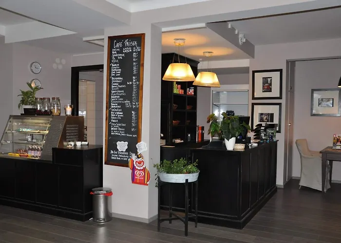 Strand Hotell