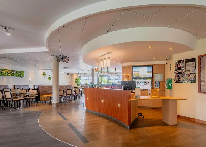 B&B HOTEL Calais Terminal Cité Europe 4 étoiles
