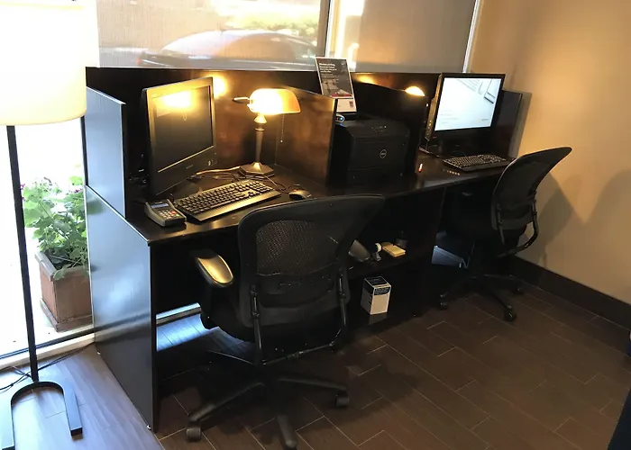 Comfort Suites Visalia - Convention Center