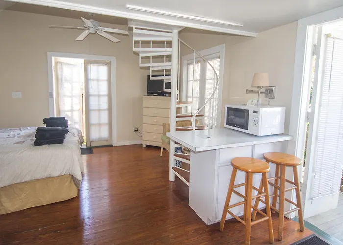 Duval House - Adult Only
