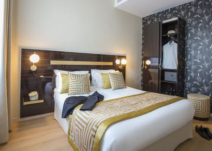 Hotel Carlton