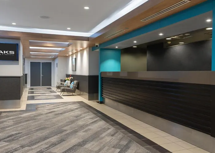 Oaks Perth Hotel