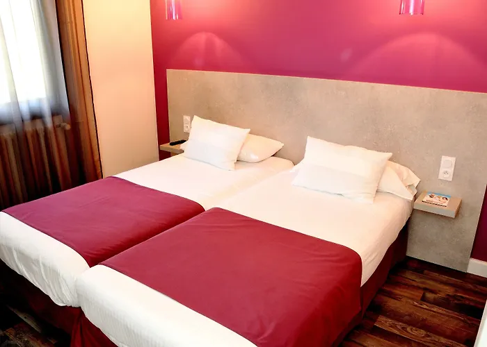 Hotel Logis Restaurant La Fontaine