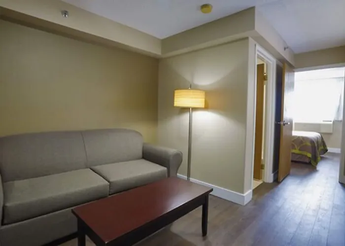 Super 8 By Wyndham Ajax/Toronto On