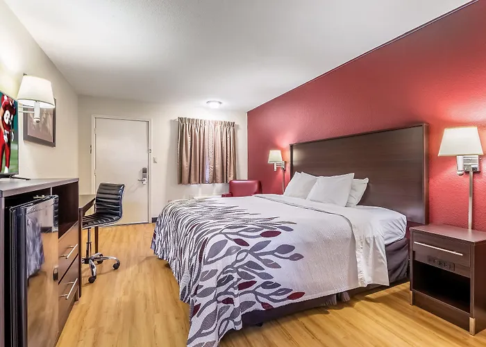Red Roof Inn Scottsburg