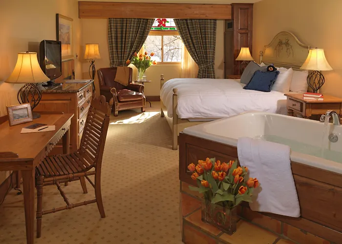 The Rusty Parrot Lodge And Spa