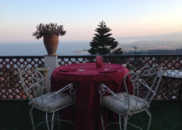 Villa Greta Hotel Rooms & Suites