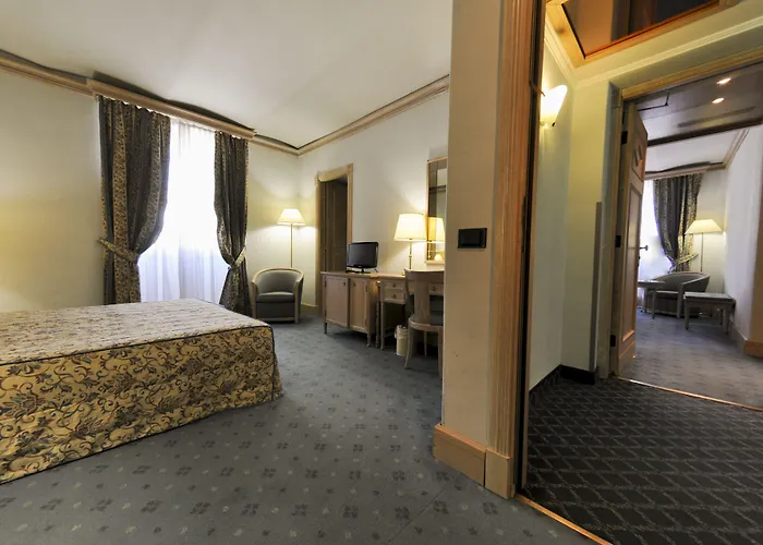 Hotel De La Ville