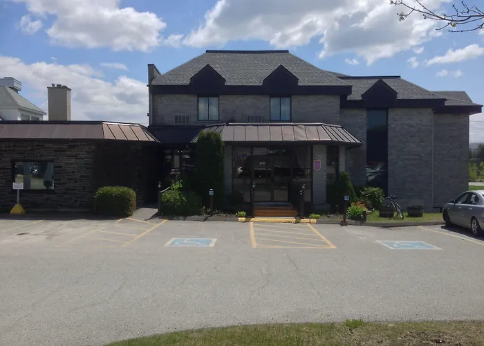 Quality Hotel & Suites