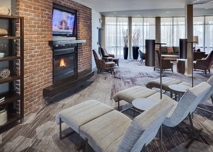 Courtyard By Marriott Providence Warwick