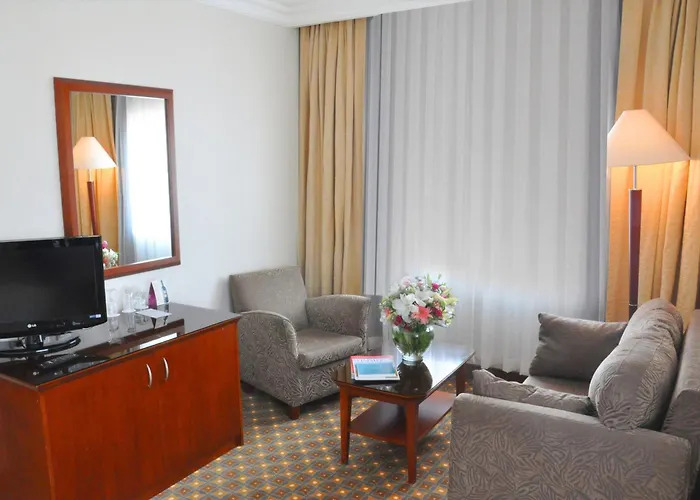 Hotel Midi