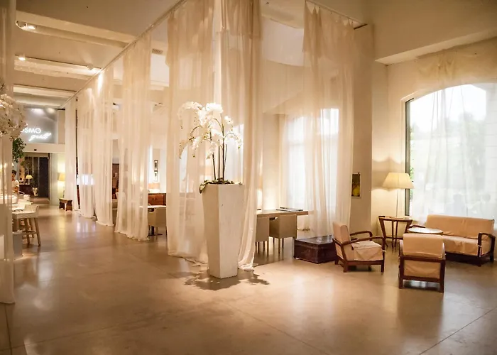 Cosmo Hotel Palace
