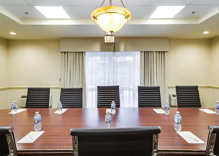 Monte Carlo Inn Brampton