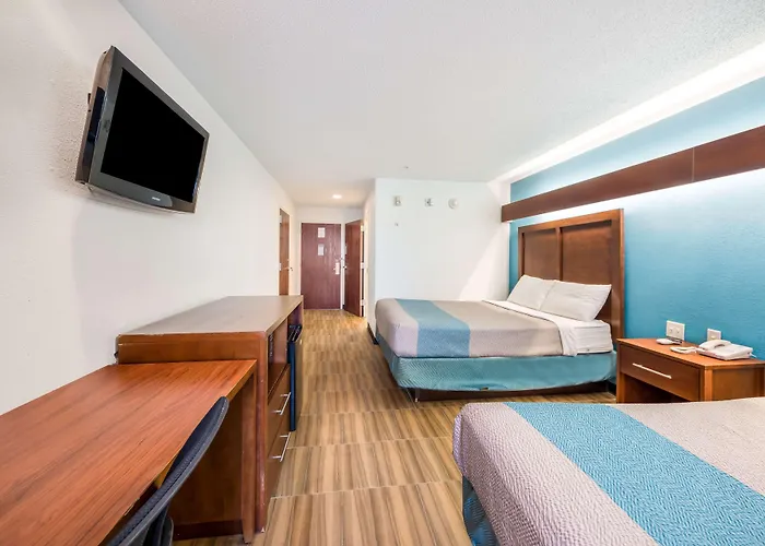 Golden Isles Inn & Suites Brunswick South