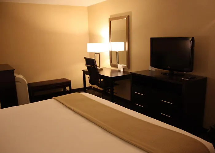 Holiday Inn Express - Ludlow - Chicopee Area By Ihg