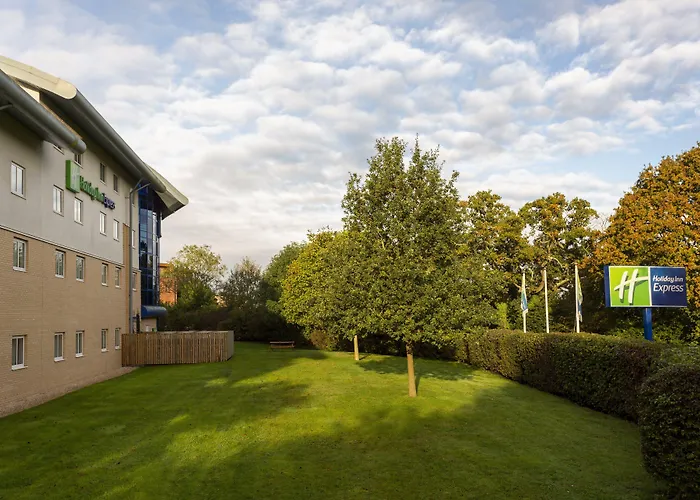 Holiday Inn Express Southampton - M27, J7 By Ihg