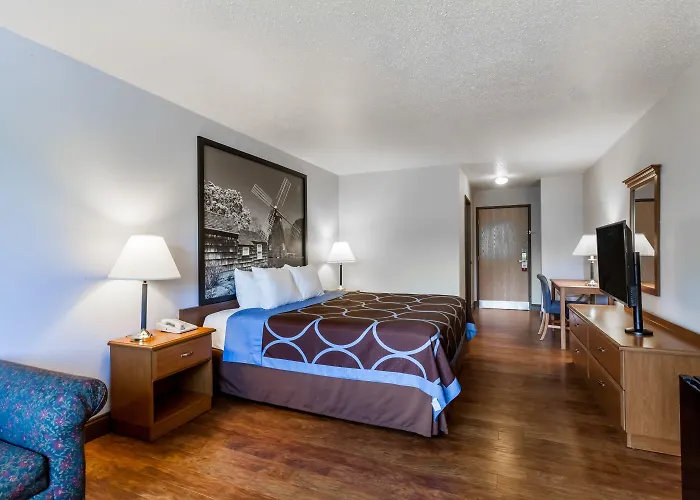 Super 8 By Wyndham Cobleskill Ny
