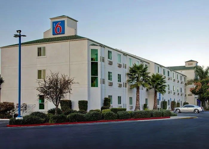 Motel 6-Gilroy, CA