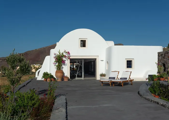 Perivolas Hotel
