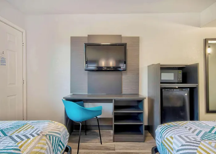 Motel 6-Russellville, Ar