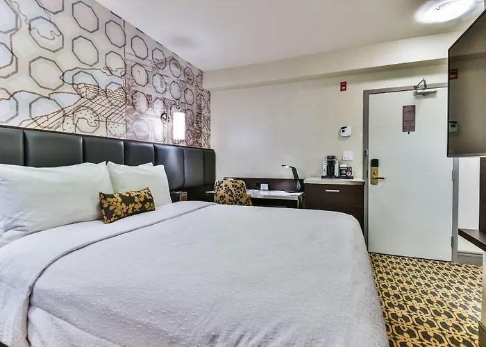 The Champlain Waterfront Hotel, An Ascend Collection Hotel