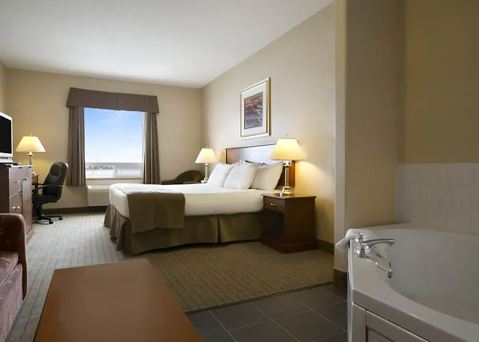 Days Inn By Wyndham Moose Jaw