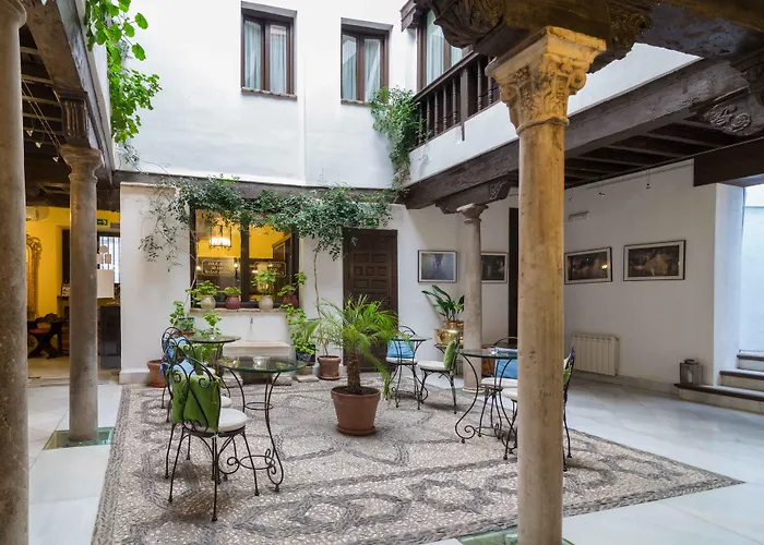 Casa Del Capitel Nazari