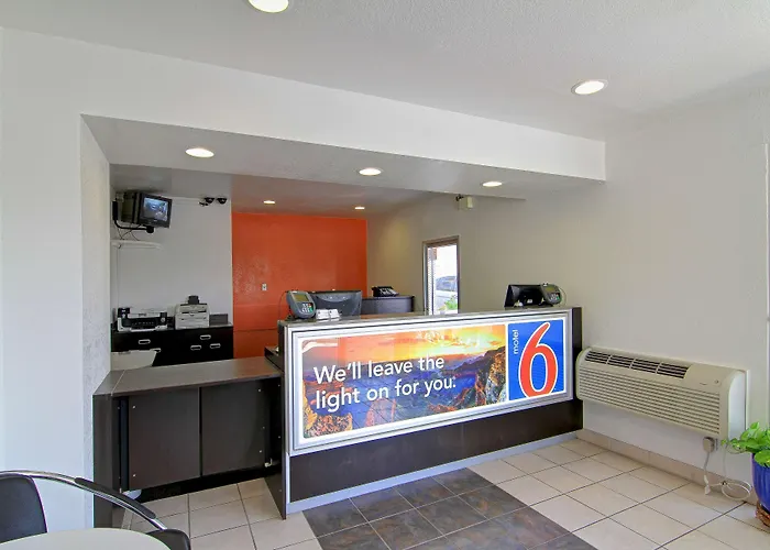 Motel 6 Old Town Scottsdale Fashion Square