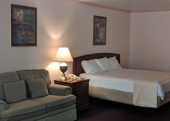 Saddle West Casino Hotel