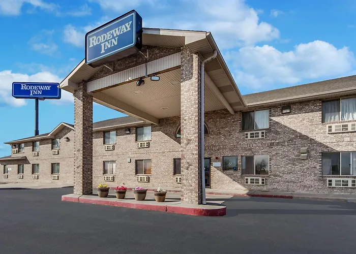 Super 8 By Wyndham Cozad