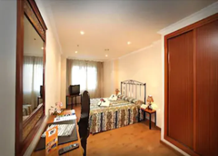 Duerming Villa De Sarria Hotel
