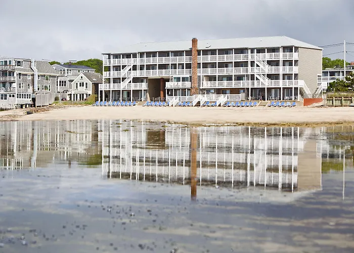 Surfside Hotel And Suites