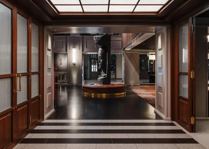 Clarion Hotel Post