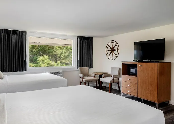 Dune Crest Hotel