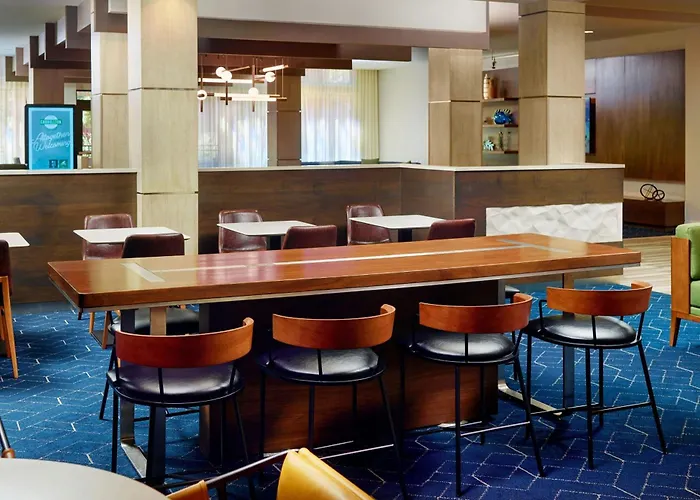 Courtyard By Marriott Carrollton
