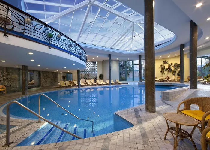 Hotel Bristol Buja