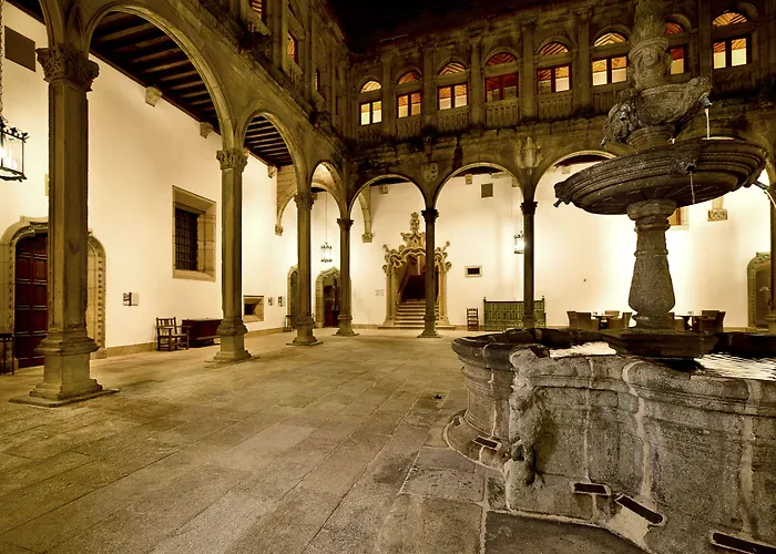 Parador De Santiago - Hostal Reis Catolicos