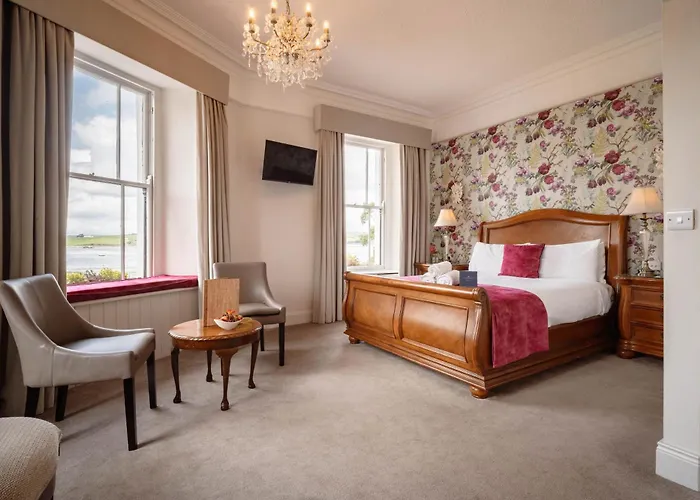 Courtmacsherry Hotel