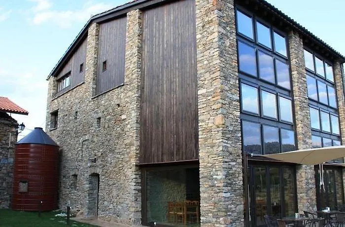 1848 Hosteria Toloriu