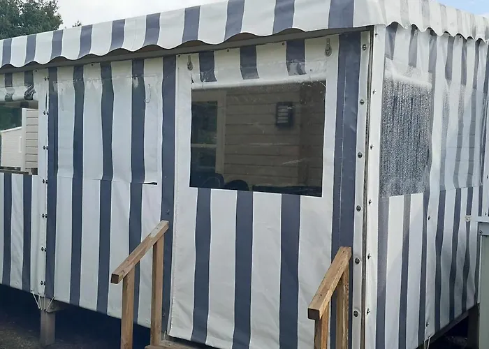 Très beau Mobil Home 40 m2 3Ch - Camping 4 étoiles Les Charmettes 370- proche FUN ZONE