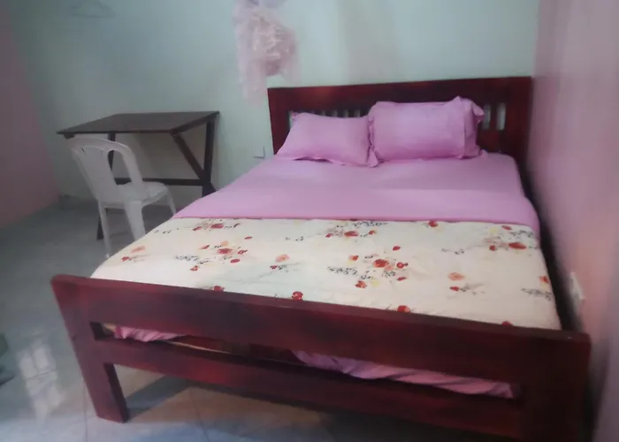 La-Tereza Guest House Busia